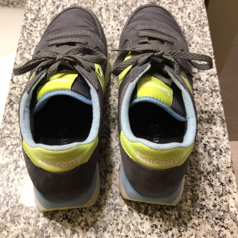 Saucony shoes - size 9 women’s